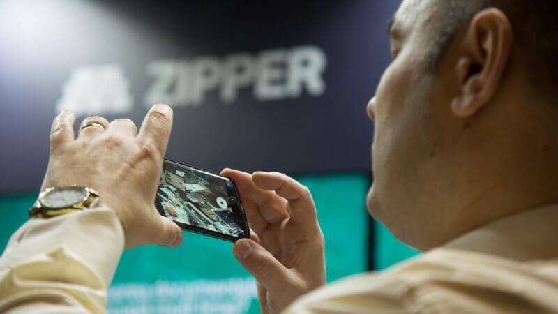 Zipper-Romania-IMWorld0020.jpg